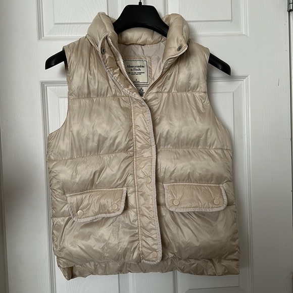 Abercrombie and Fitch Vest - Picture 1 of 6